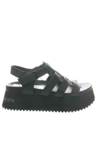 Сандали Calvin Klein Jeans, Размер 39, Цвят Черен, Цена 84,36 €, #133226504