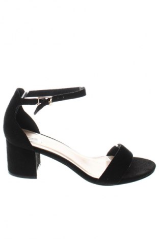 Sandały Jenny, Rozmiar 40, Kolor Czarny, Cena 91,99 zł