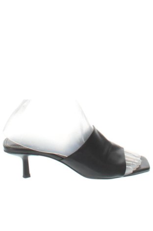 Чехли H&M, Размер 37, Цвят Черен, Цена 25,53 €, #137714464