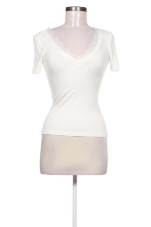 Damen Shirt Amisu, Größe XS, Farbe Weiß, Preis € 8,00, #137672044