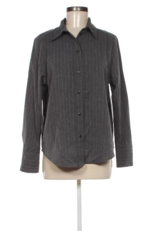 Cămașă de femei H&M, Mărime S, Culoare Gri, Preț 36,35 Lei, #137643815