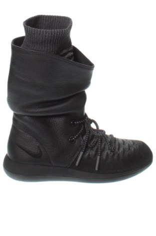 Dámské poltopánky Nike, Veľkosť 36, Farba Čierna, Cena  60,00 €, #137687833