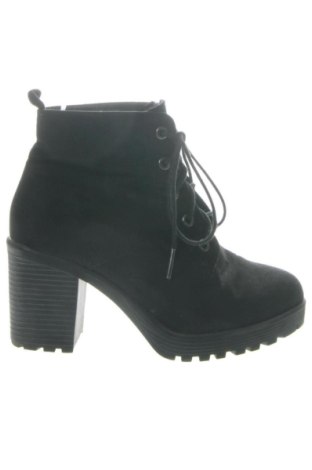 Damskie botki Primark, Rozmiar 37, Kolor Czarny, Cena 80,44 zł, #137653654