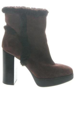 Női bokacsizma Tod's, Méret 35, Szín Barna, Ár 67 028 Ft, #137659594