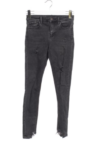 Дамски дънки Stradivarius, Размер XS, Цвят Сив, Цена 9,91 €, #137643697
