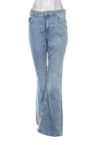 Női farmernadrág Bershka, Méret M, Szín Kék, Ár 4 255 Ft, #137678777