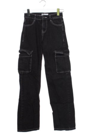 Női farmernadrág Bershka, Méret XS, Szín Fekete, Ár 4 610 Ft, #137691397