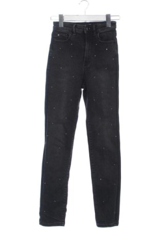 Dámské džíny  Stradivarius, Velikost XXS, Barva Černá, Cena  315,00 Kč, #137699715