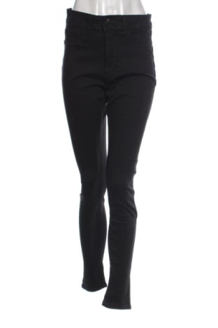 Дамски дънки Guess, Размер M, Цвят Черен, Цена 30,00 €, #137707678