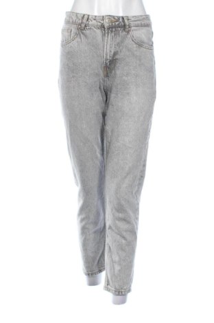Női farmernadrág Bershka, Méret S, Szín Szürke, Ár 5 529 Ft, #136722559