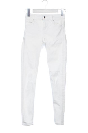 Damskie jeansy Bershka, Rozmiar XXS, Kolor Biały, Cena 55,04 zł, #137674522