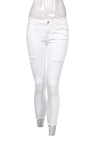 Dámske džínsy  Guess, Veľkosť S, Farba Biela, Cena  35,00 €, #137699230