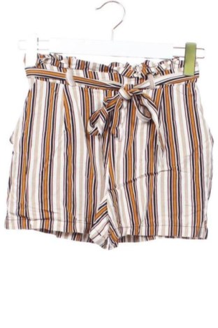 Дамски къс панталон Pull&Bear, Размер XS, Цвят Многоцветен, Цена 6,67 €, #137654392