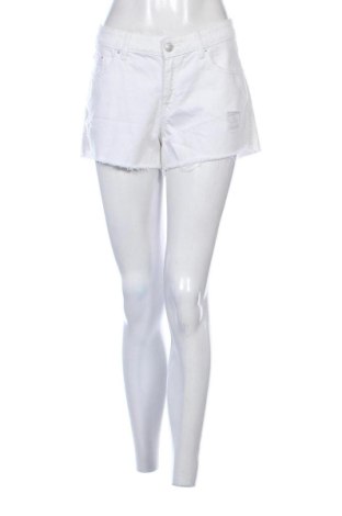 Pantaloni scurți de femei Calliope, Mărime L, Culoare Alb, Preț 96,90 Lei, #137680083