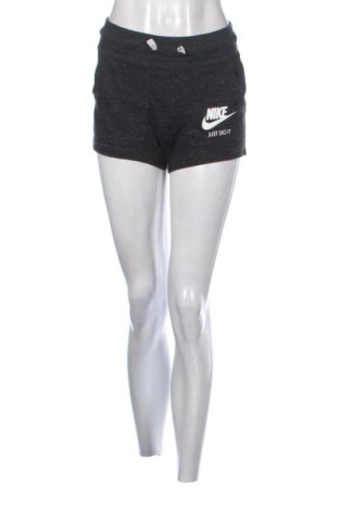 Dámske kraťasy  Nike, Veľkosť S, Farba Čierna, Cena  23,00 €, #137684680