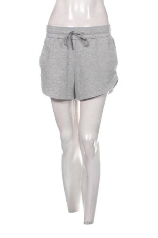 Dámske kraťasy  H&M, Veľkosť M, Farba Sivá, Cena  9,00 €, #137685824