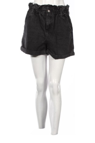 Dámske kraťasy  Cropp, Veľkosť L, Farba Čierna, Cena  26,83 €, #137692448
