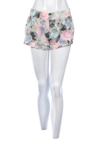 Pantaloni scurți de femei Fabletics, Mărime M, Culoare Multicolor, Preț 94,99 Lei, #137653749