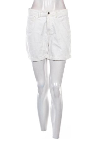 Damen Shorts LC Waikiki, Größe M, Farbe Weiß, Preis € 12,00, #137665037