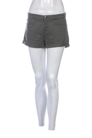 Damen Shorts H&M, Größe M, Farbe Grün, Preis € 11,00, #137666681