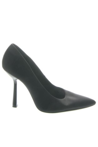 Dámske topánky  Bershka, Veľkosť 40, Farba Čierna, Cena  26,00 €, #137666734