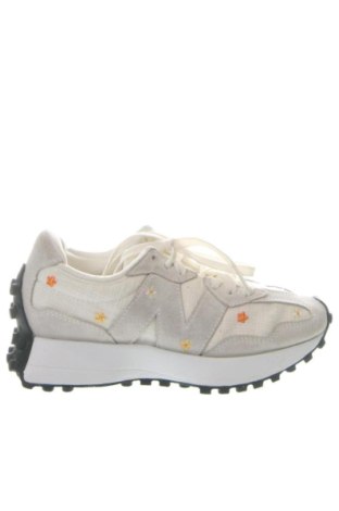 Dámske topánky  New Balance, Veľkosť 35, Farba Kremová, Cena  91,00 €, #137657006
