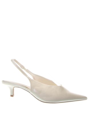 Dámske topánky  Stradivarius, Veľkosť 38, Farba Biela, Cena  34,00 €, #137639450