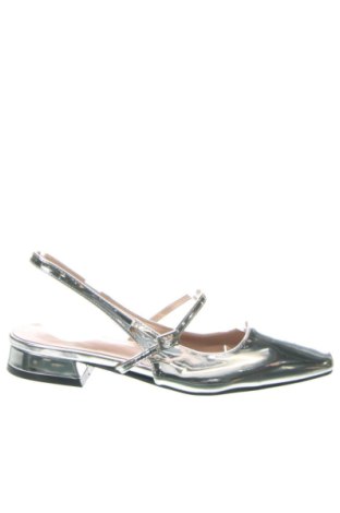 Dámske topánky  Unbranded, Veľkosť 39, Farba Strieborná, Cena  27,00 €, #137639827