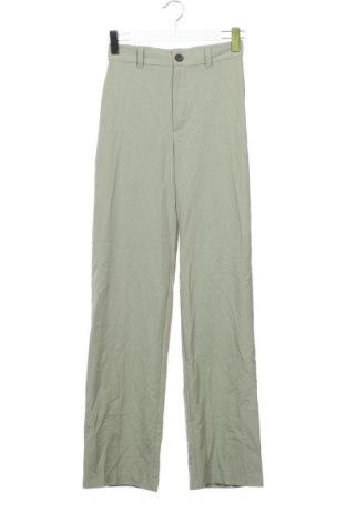 Γυναικείο παντελόνι Pull&Bear, Μέγεθος XS, Χρώμα Πράσινο, Τιμή 15,99 €, #137645802