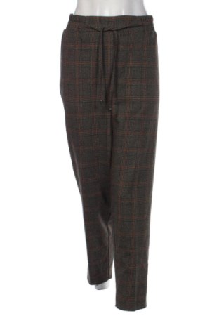 Pantaloni de femei LC Waikiki, Mărime XL, Culoare Multicolor, Preț 73,49 Lei, #137660720