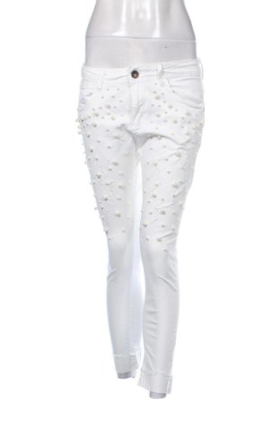Дамски панталон Guess, Размер M, Цвят Бял, Цена 32,00 €, #137673892