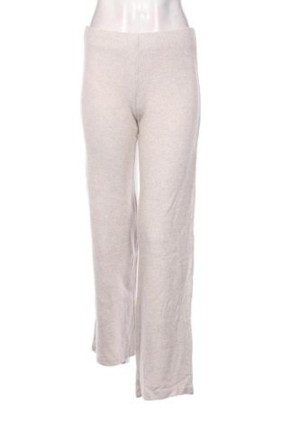 Pantaloni de femei Pull&Bear, Mărime S, Culoare Bej, Preț 41,99 Lei, #137675357