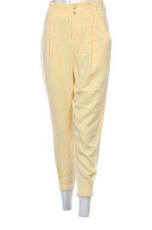 Pantaloni de femei Bershka, Mărime S, Culoare Galben, Preț 57,00 Lei, #137680194