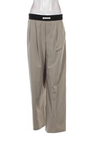 Női nadrág Bershka, Méret S, Szín Bézs, Ár 4 610 Ft, #137681369