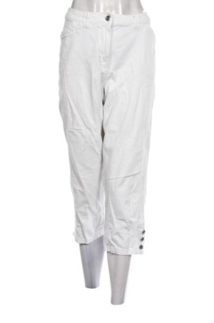 Pantaloni de femei C&A, Mărime XL, Culoare Alb, Preț 82,00 Lei, #137706200