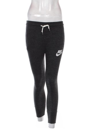 Dámské tepláky Nike, Velikost S, Barva Šedá, Cena  1 140,00 Kč, #137682576