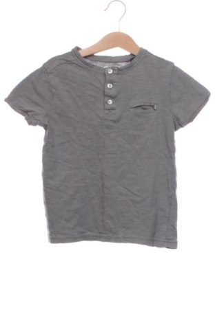 Dziecięcy T-shirt Okaidi, Rozmiar 4-5y/ 110-116 cm, Kolor Szary, Cena 25,40 zł, #137665799