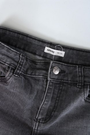 Kinder Shorts Sinsay, Größe 9-10y/ 140-146 cm, Farbe Grau, Preis € 5,72, #137676853