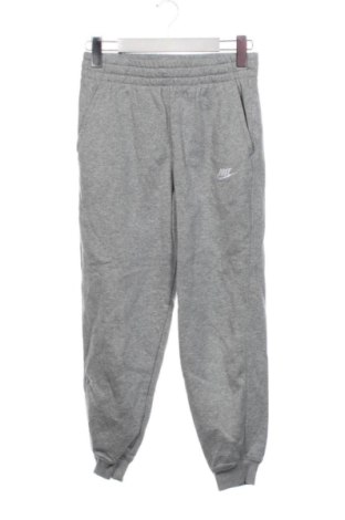 Dětské tepláky Nike, Velikost 11-12y/ 152-158 cm, Barva Šedá, Cena  558,00 Kč, #137667595
