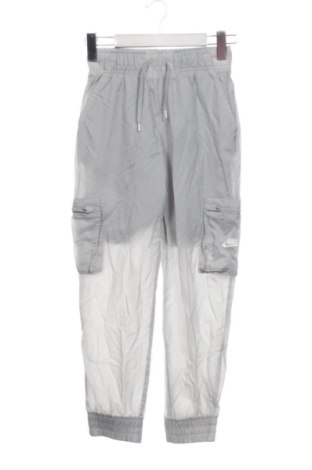 Detské tepláky Nike, Veľkosť 9-10y/ 140-146 cm, Farba Sivá, Cena  22,00 €, #137701660