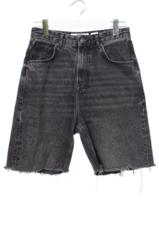 Мъжки къс панталон Bershka, Размер S, Цвят Сив, Цена 13,91 €, #137697343