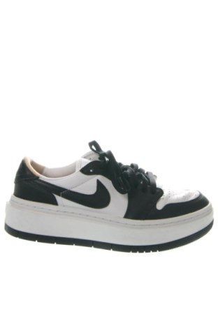 Мъжки обувки Air Jordan Nike, Размер 40, Цвят Многоцветен, Цена 82,00 €, #137677196