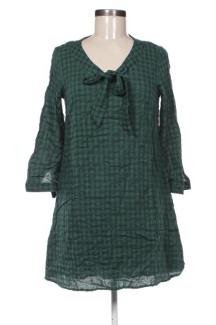 Kleid Review, Größe M, Farbe Grün, Preis € 9,00, #137653705