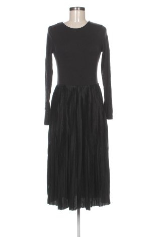 Φόρεμα Sinsay, Μέγεθος M, Χρώμα Μαύρο, Τιμή 12,00 €, #137666713