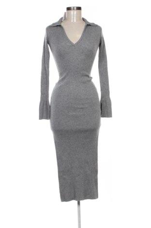 Rochie Bershka, Mărime S, Culoare Gri, Preț 78,74 Lei, #137675313