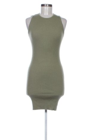 Sukienka Bershka, Rozmiar S, Kolor Zielony, Cena 55,04 zł, #137702117