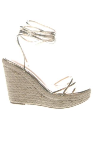 Sandale Unbranded, Mărime 39, Culoare Auriu, Preț 146,97 Lei, #137675752
