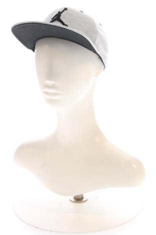 Шапка Air Jordan Nike, Цвят Сив, Цена 30,00 €, #137685335
