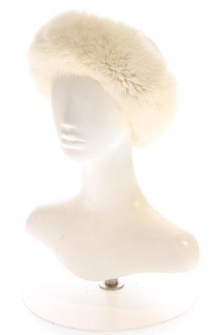 Шапка Unbranded, Цвят Екрю, Цена 13,00 €, #137673379