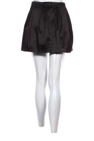 Пола Gina Tricot, Размер S, Цвят Черен, Цена 8,18 €